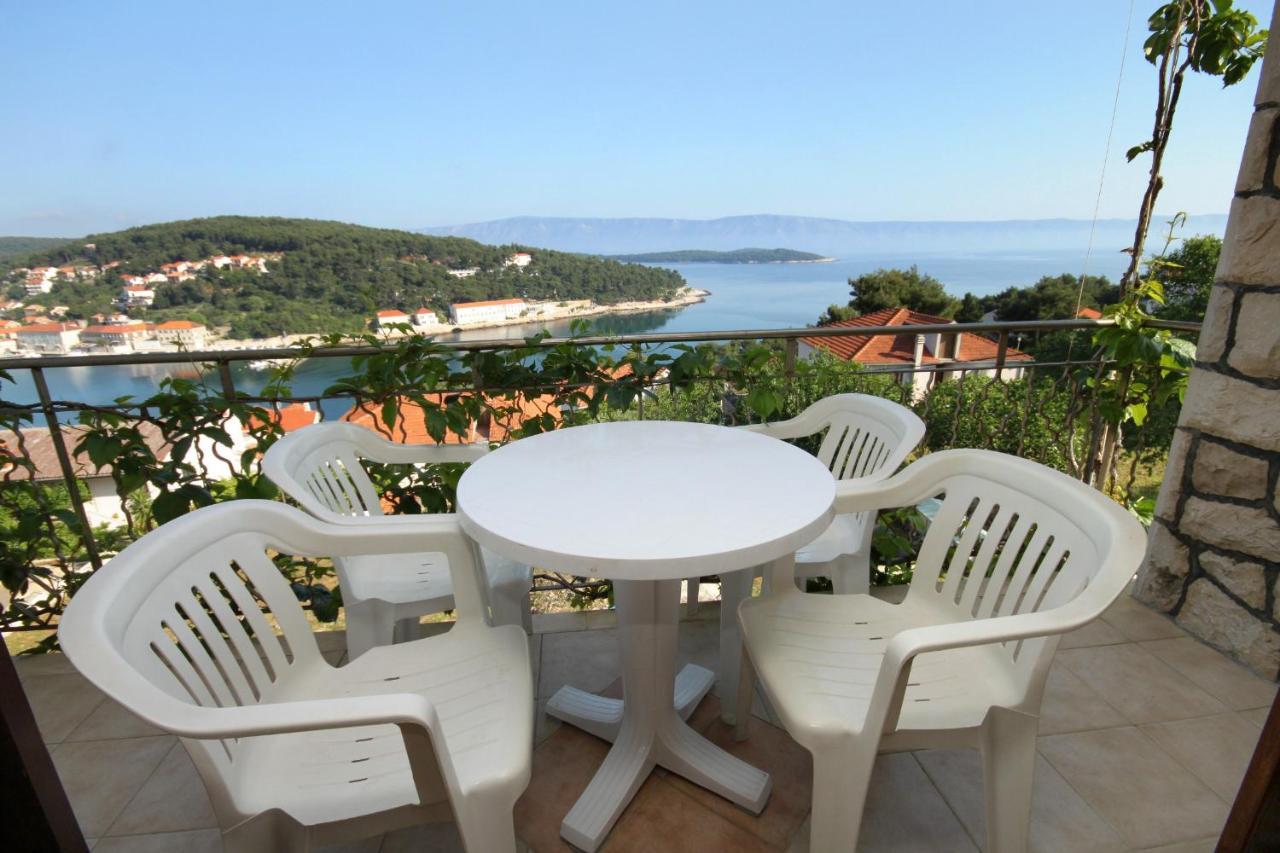 Apartment With A Parking Space Jelsa, Hvar - 8765 Jelsa (Hvar)